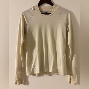 Oiselle flyout wool long sleeve top. Ivory size 8.